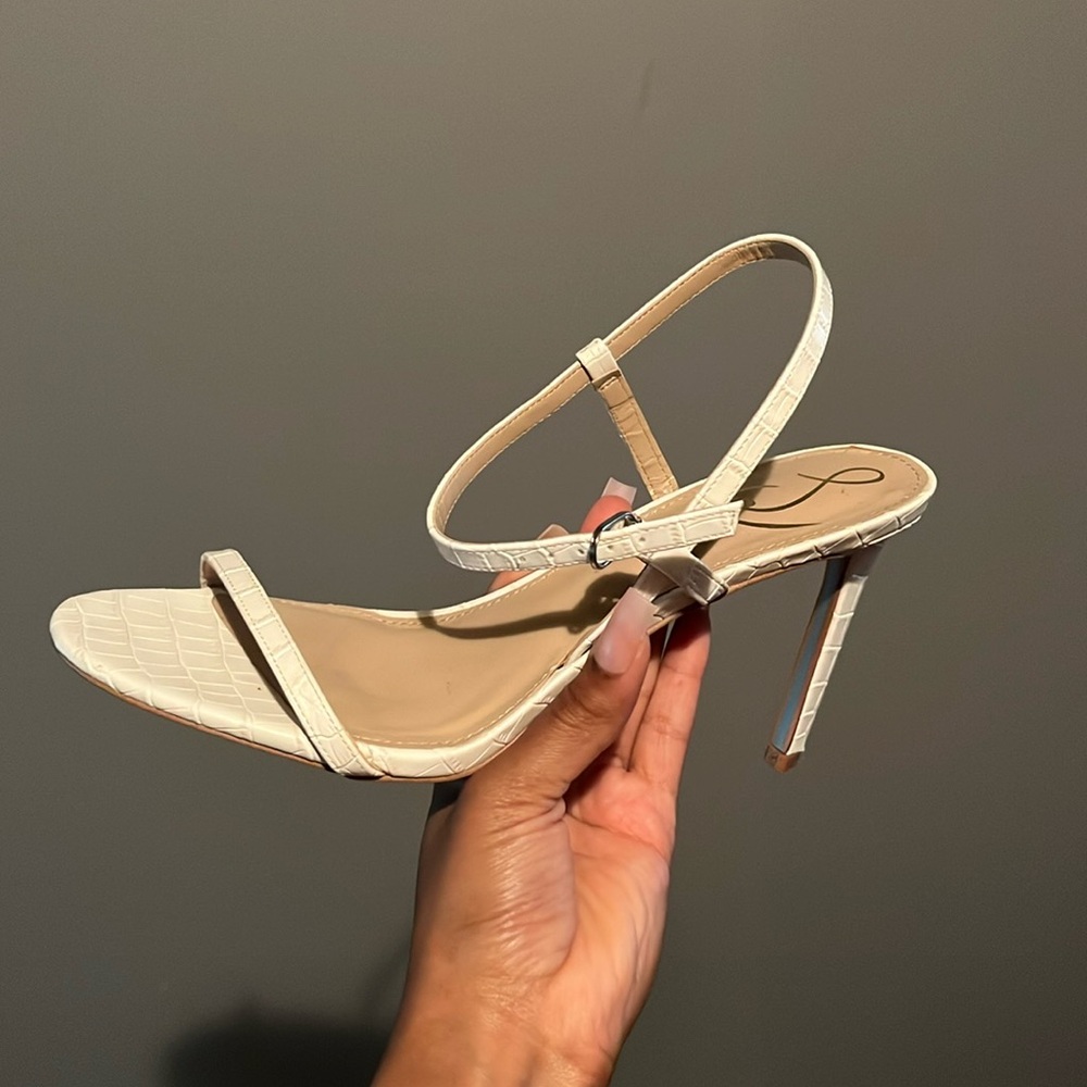 Sam Edelman heel